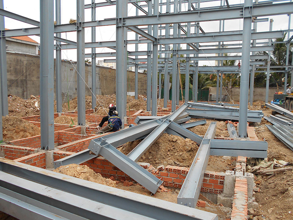 Thi Công Nhà Thép Tiền Chế Quảng Nam
